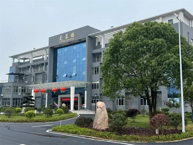 长沙耀华复读 长沙升学率高的复读学校有哪些？复读选这所学校就对了！