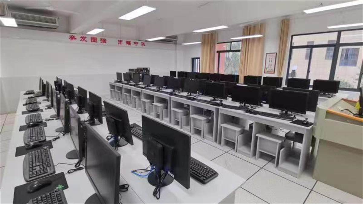 长沙耀华复读学校怎么样 【数据】清北包揽全国状元，女性比例逐年递增