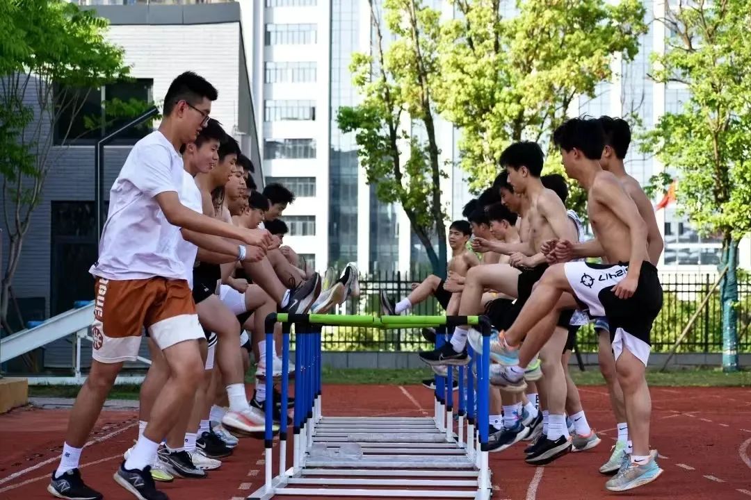 长沙耀华中学体育生 长沙恒定中学