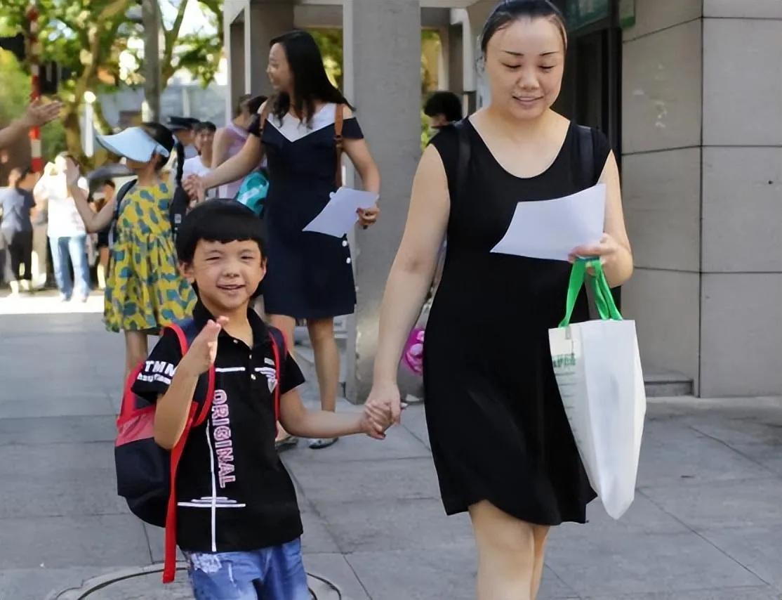 长沙耀华中学学费贵吗 家庭教育成本天花板：令人惊叹的私立与贵族学校